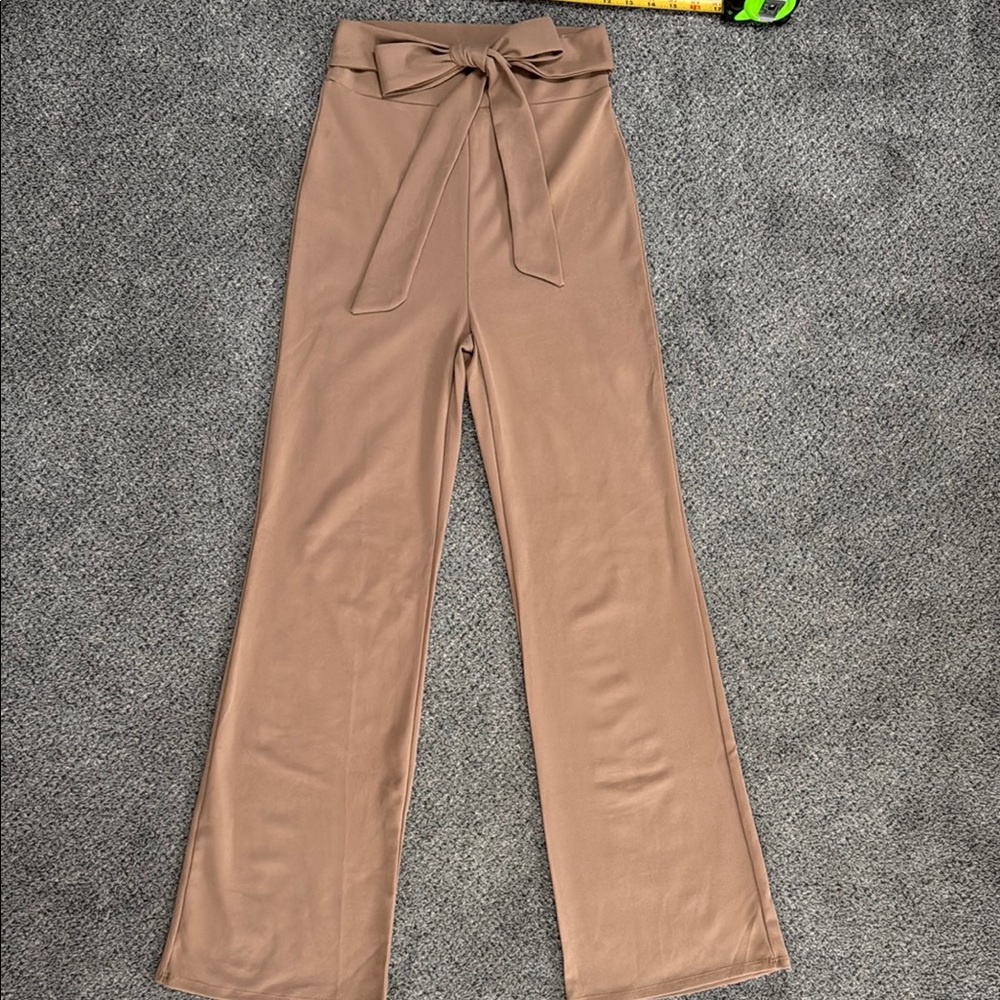 Windsor Junior’s Wide-Leg Stretchy Dress Pants in Tan/Camel